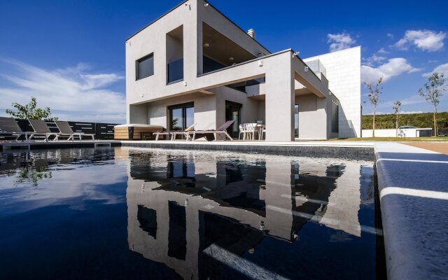 Villa Maluja