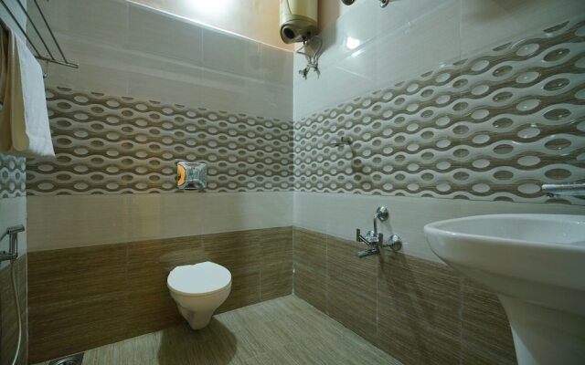 OYO 23359 Home Elegant 2BHK Munnaar Bypass