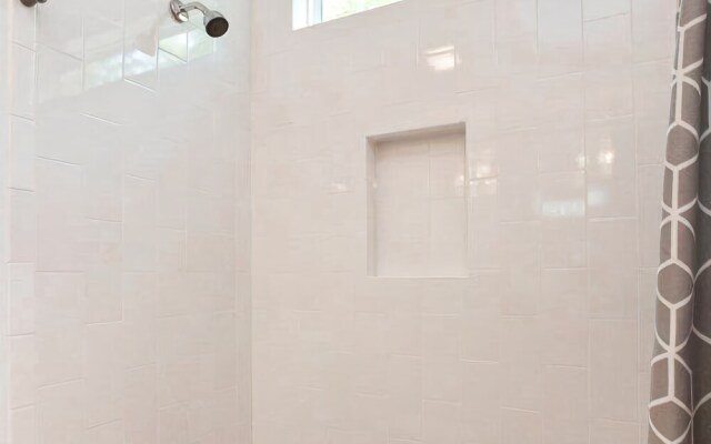 New Nashville House Near Downtown 4 Bedroom Home