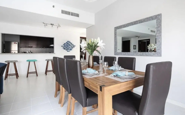Astounding Marina Views in This Elegant 3br!