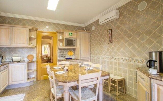 V4 Alegria V2g2 in Albufeira