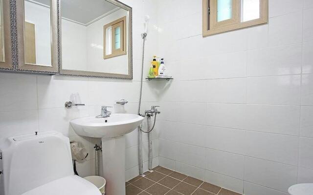 Saryangdo Island Dandihae Pension