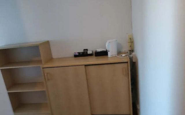 1 Double 2 single 2 Sofa Beds Suite 4