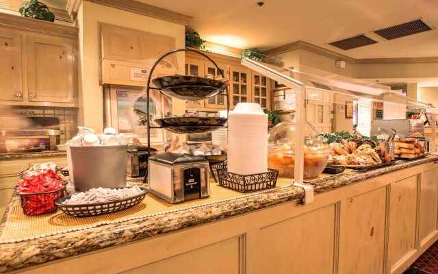 The Palms Hotel & Villas