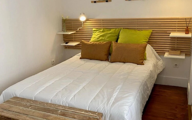 Modern Studio in the Historic Center of Bica