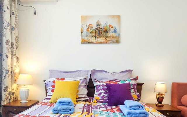 Apartments on the street of Warriors Internationalists