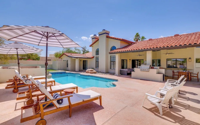 Heated Saltwater Pool: Spacious Home in Scottsdale