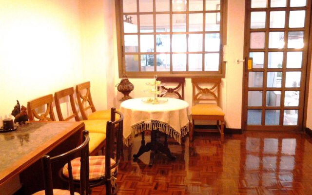 Little Vacation House