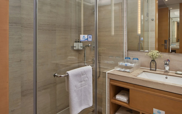 Grandskylight Hotel