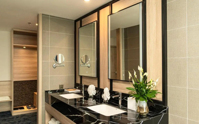 Wyndham Garden Legend Halong