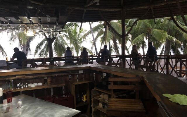 Gallina E Palo Beachfront Hotel