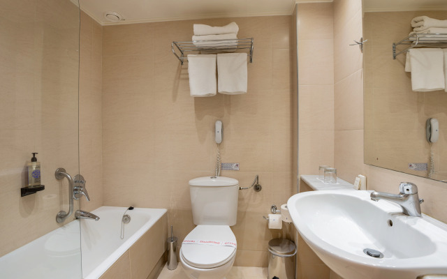Minos Hotel