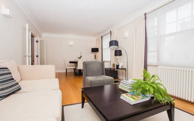 Luxury 2 Bed Mayfair Apartment