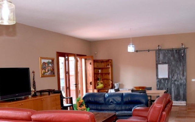 Villa Aurora, Private Pine Forest, Barbecue, Solarium