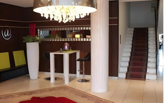 Hotel Kuhn