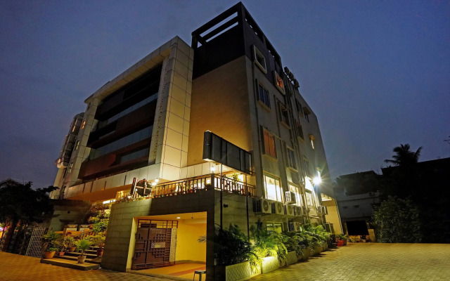 Treebo Lazystay Grand Patia