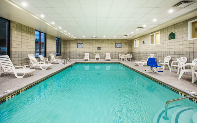 Wingate by Wyndham Marietta Conference Center