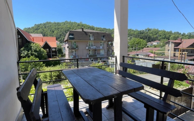Na Magnitogorskoj Guest House