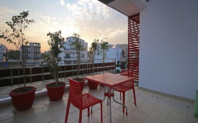 OYO 567 Hotel Royal Stay Inn