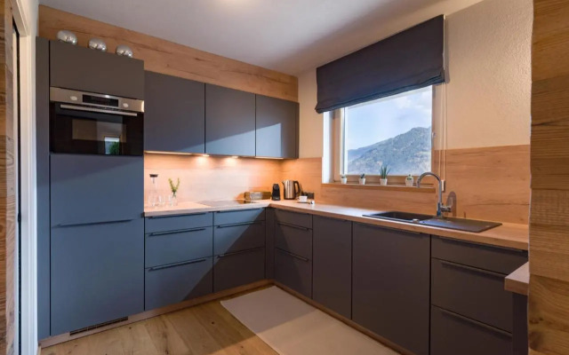 Van's Place, Luxury Apartment