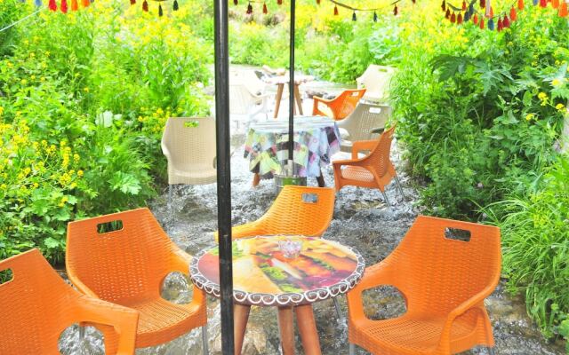 Dilek Suit & Cafe