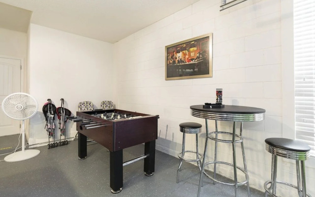 Poolhouse: 6 bedroom / 5 bath - OT4191