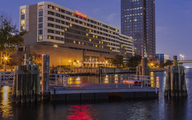 Sheraton Norfolk Waterside Hotel