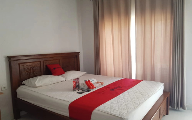 RedDoorz near Pantai Timba Batu Lombok