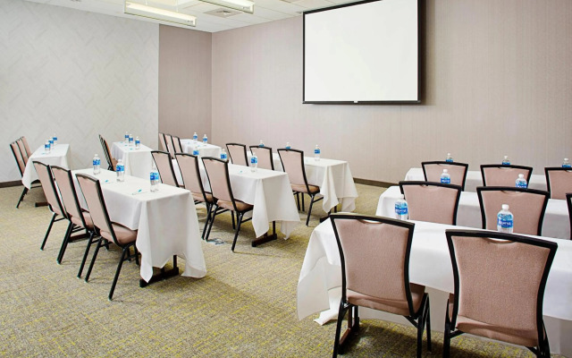 SpringHill Suites Savannah Downtown / Historic District