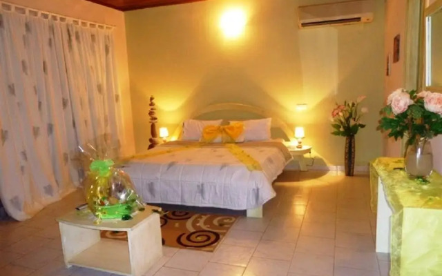Le Wharf Hotel