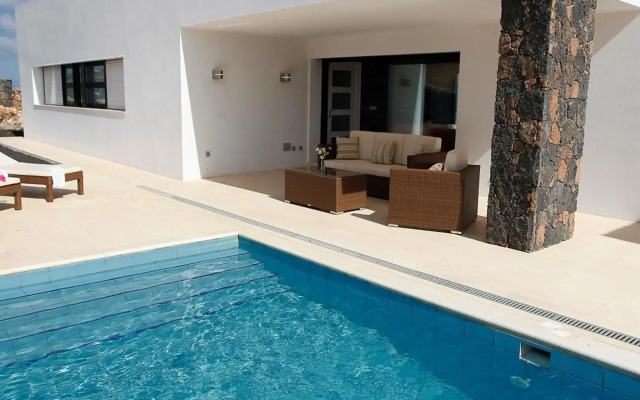 Sand Volcano Villa 1