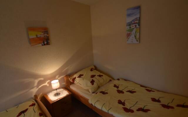Beachside Apartment in Pepelow With Private Terrace
