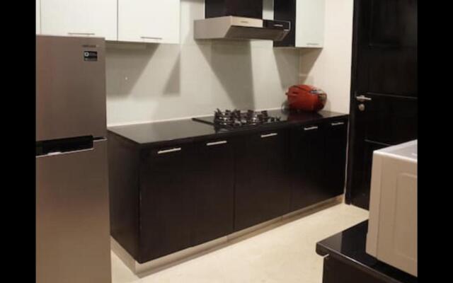 Luxury 2 BR Suite at The Grove-Masterpiece, Epicentrum