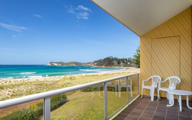 Retreat Beside The Beach - Unit Four