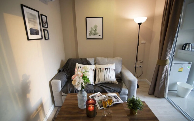 Near BK University Quiet Condo in Rama4 bkb132