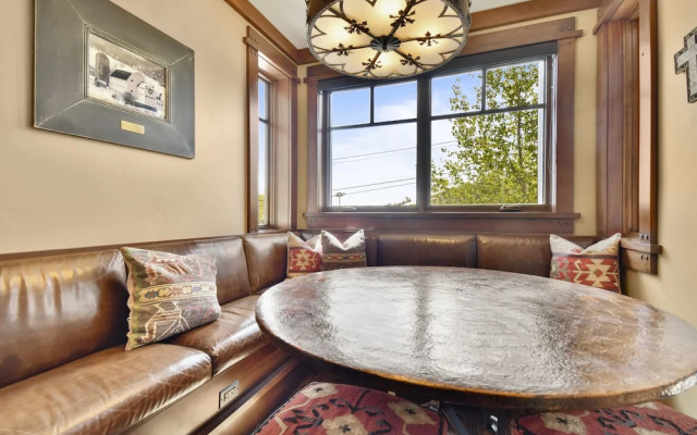 Arrowleaf by Luxury Mountain Destination