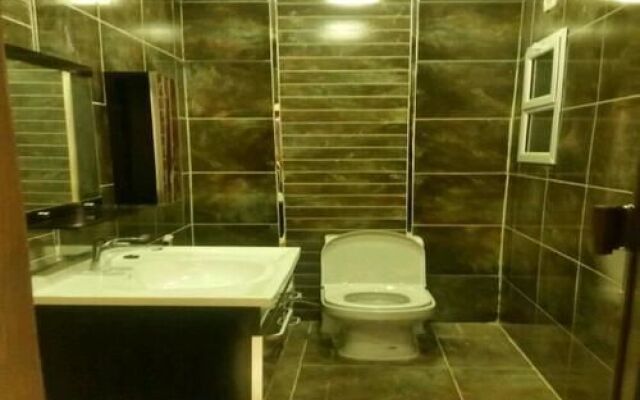Grand Plaza Apartments