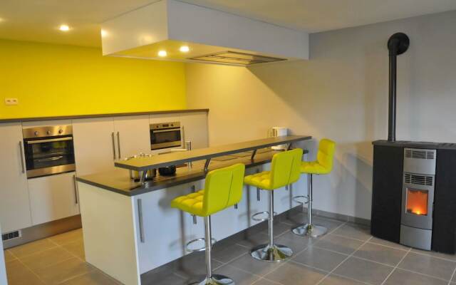 Holiday Home in Noiseux Near Terrace