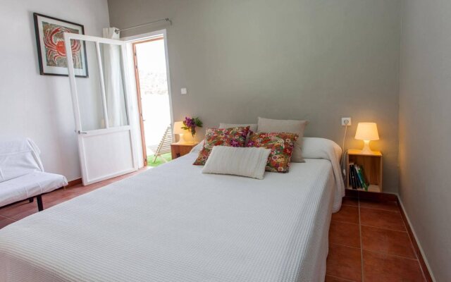Cosmos Grand Hostal