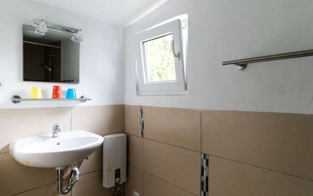 Lake View Apartment in Klein Pravtshagen near Seabeach with Garden