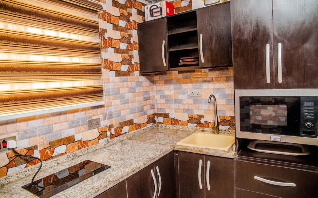 Tobby Royal Suites