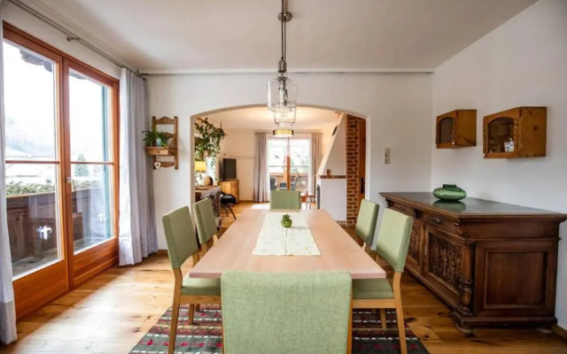 Haus Weidmannsheil - Wohnen im romantischen Forsthaus