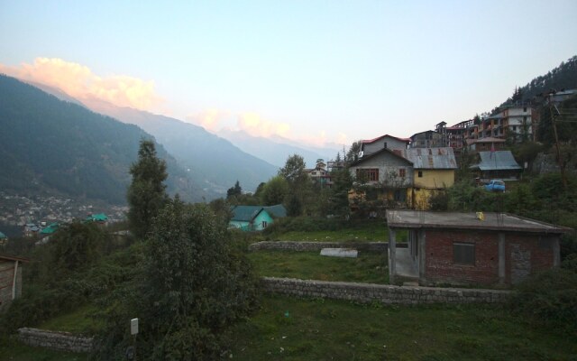 OYO 7373 Home Stay Nirvana Retreat