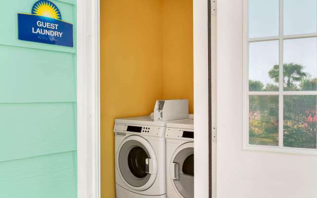 Days Inn by Wyndham Port Aransas TX