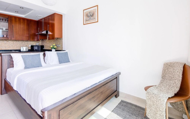 Spacious Studio in new 8 Boulevard Walk!