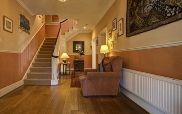 Church House - Guest House