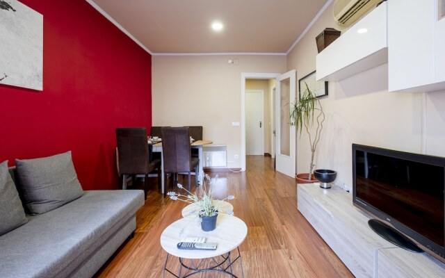 Three Bedroom Apartment in Sants