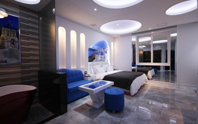 Gyeongju K Myeongpum Hotel