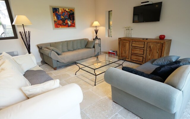 VILLAS DU LUBERON Le Mazet des Oliviers