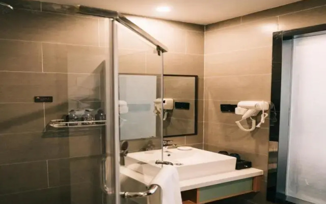 Gem Zibo City Jingkai District Zibo Vocational Col